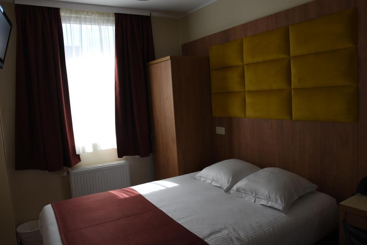 Sun Hotel Saint-Gilles Ngoại thất bức ảnh