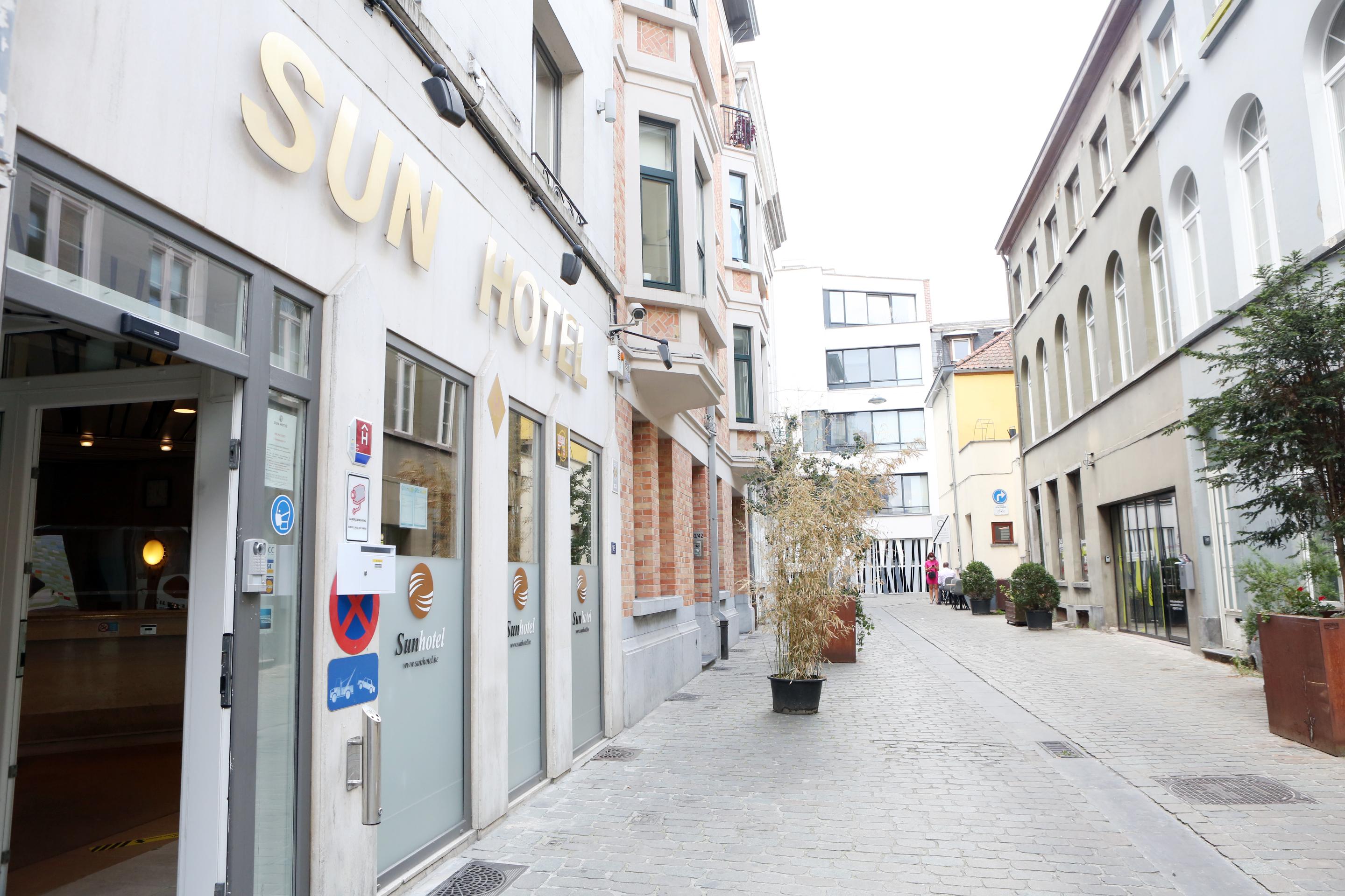 Sun Hotel Saint-Gilles Ngoại thất bức ảnh